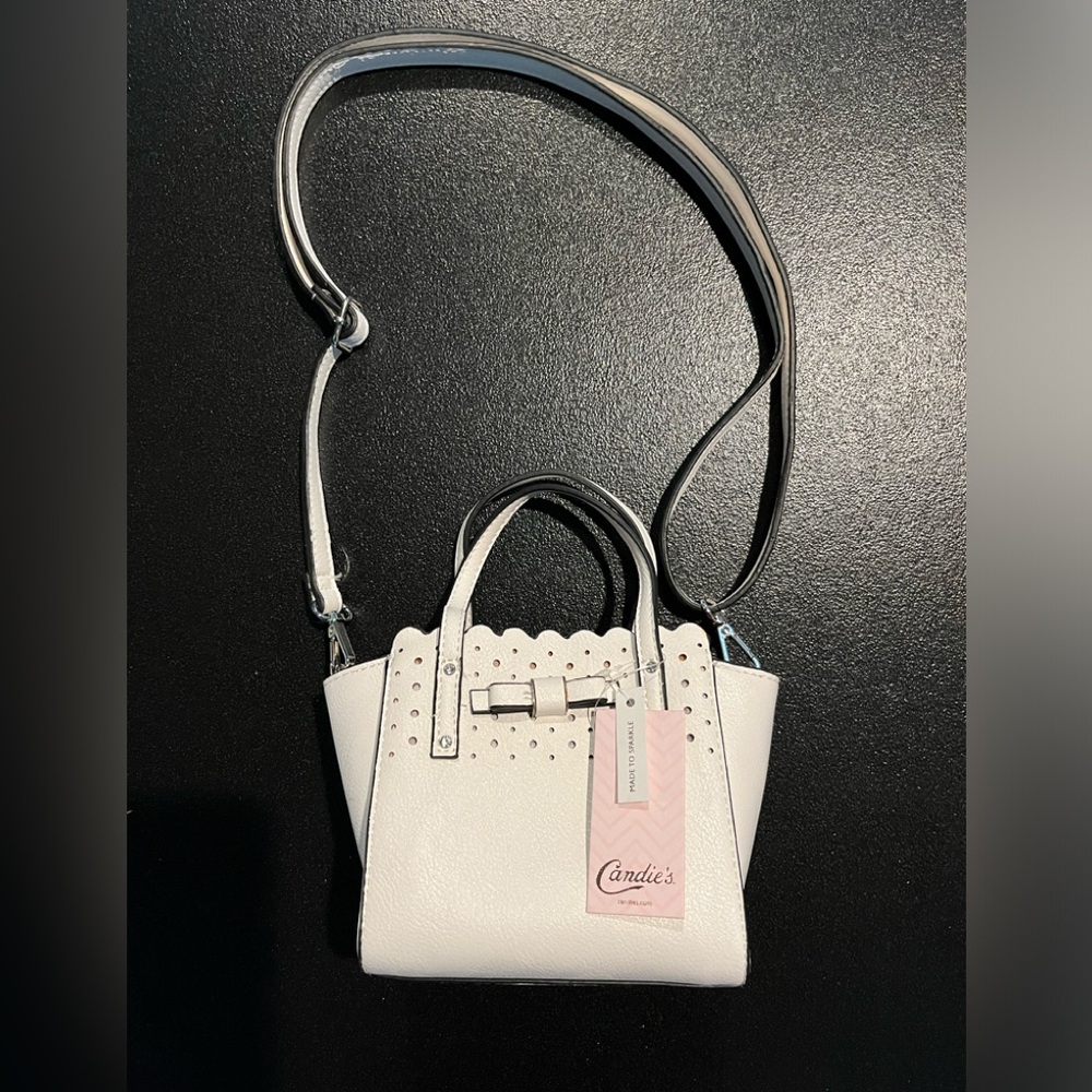 Candie’s White Satchel Pocketbook